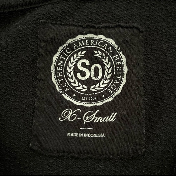 SO Women's V-Neck Hoodie Black Sweatshirt Size X Small - Picture 3 of 5